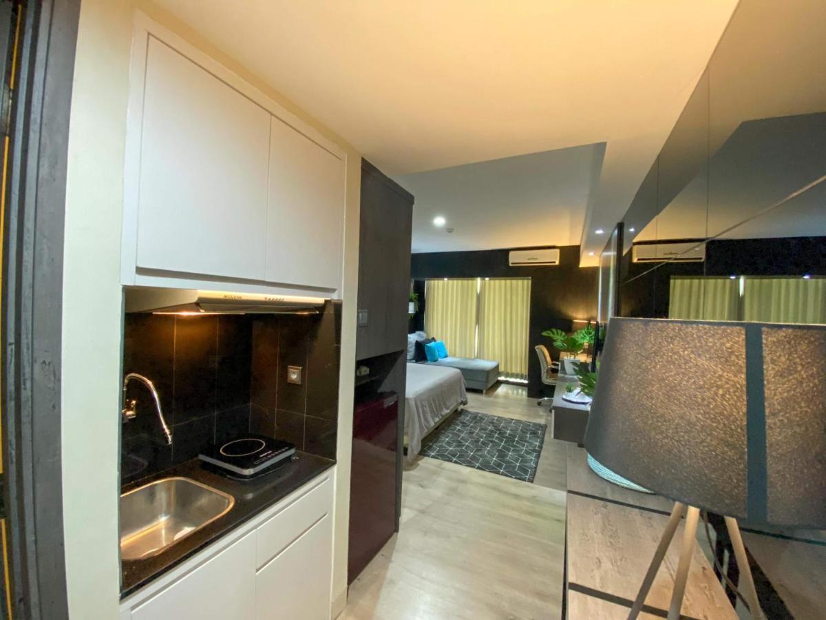 Lavenderbnb Room 8 At Mataram City Джокьякарта Экстерьер фото